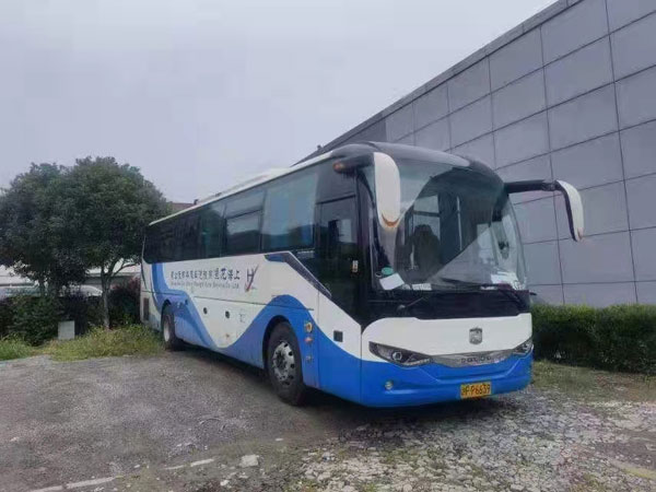 上海上下班定制巴士